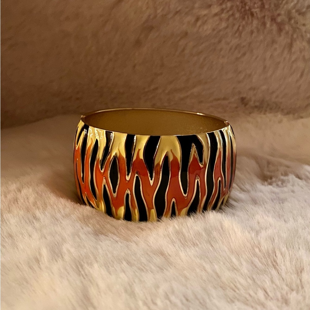 Kenneth Jay Lane tiger bangle bracelet brand new in original box.